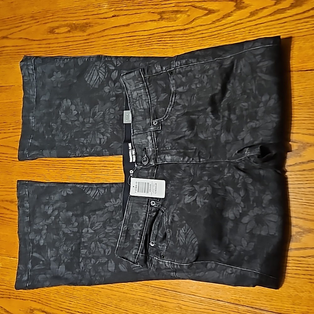 Womens Jeans - Picture 3 of 6